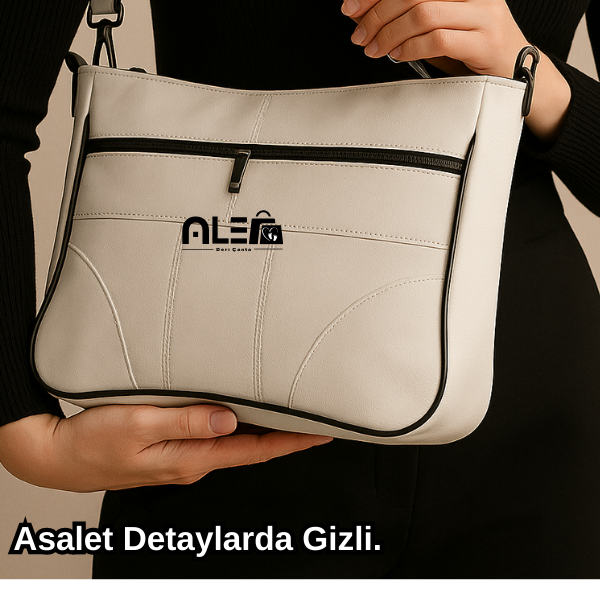 Beyaz Deri Omuz Çantası